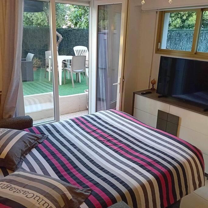 Studio Cosy Terrasse Front Mer Cagnes-sur-Mer Ngoại thất bức ảnh