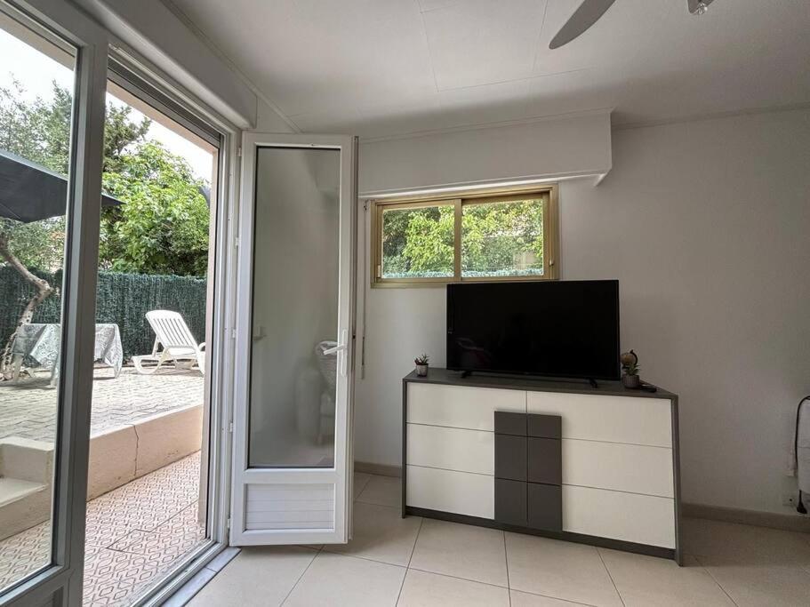Studio Cosy Terrasse Front Mer Cagnes-sur-Mer Ngoại thất bức ảnh
